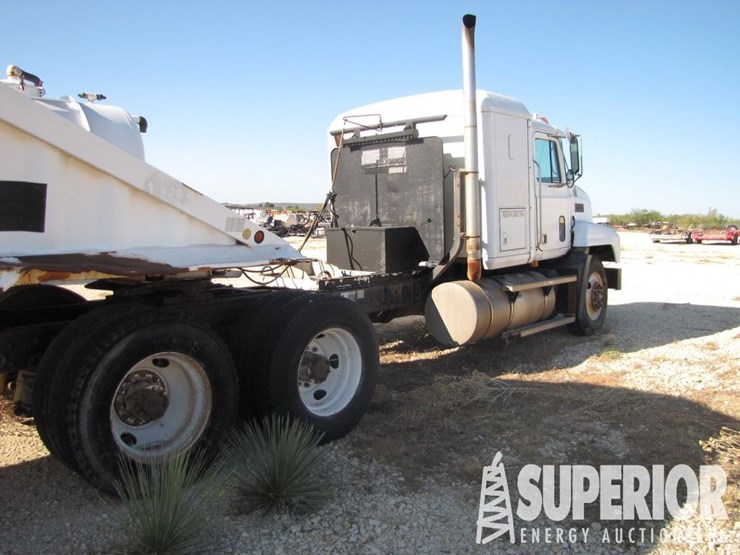 1993-mack-ch613-image-3