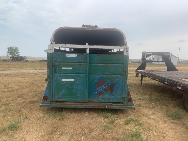 stock-trailer-image-6
