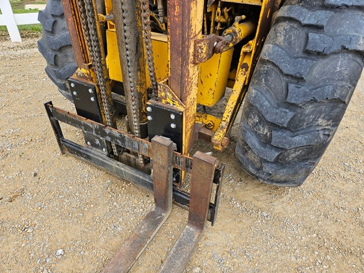 #127-•-case-single-stage-fork-lift-image-10