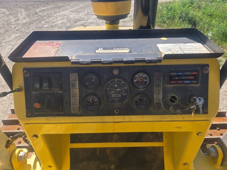 new-holland-dc80-image-38