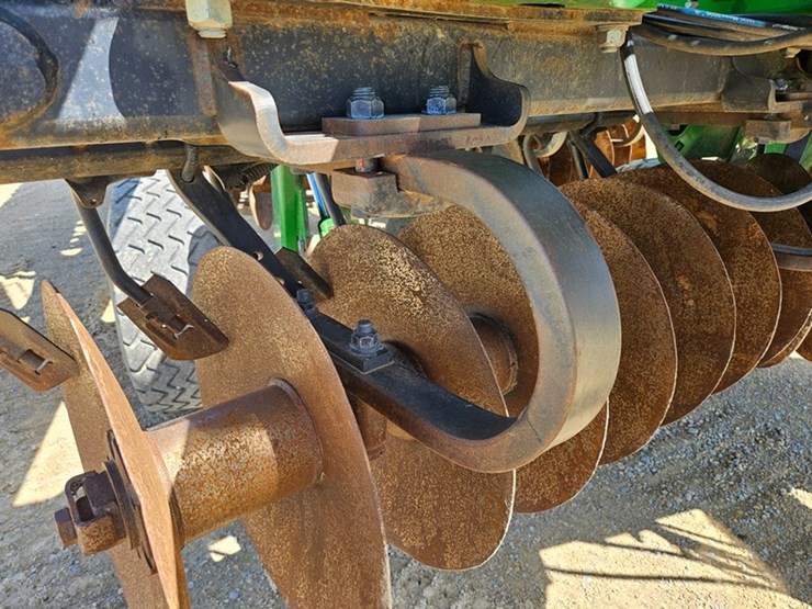 john-deere-2623vt-image-31