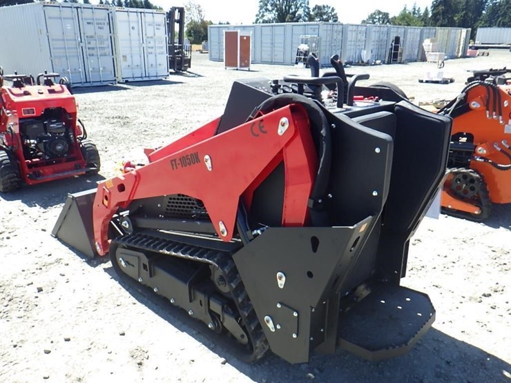 2026-future-1050k-skid-steer-tracked-loader-image-2