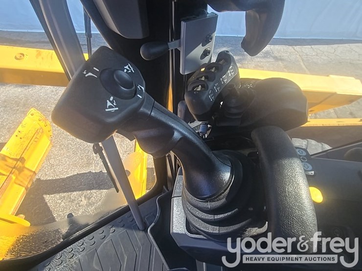 2019-caterpillar-140m3-image-61