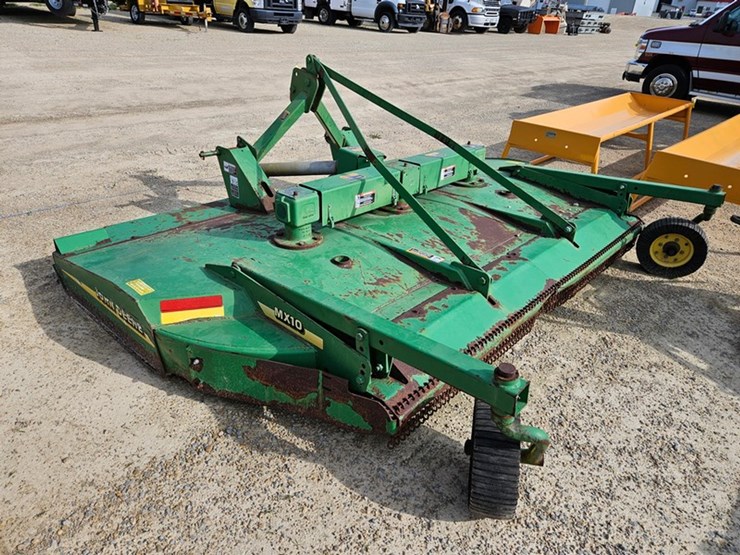 john-deere-10-image-3