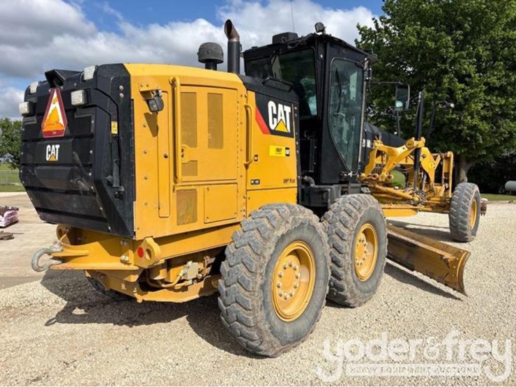 2017-caterpillar-120m2-image-4