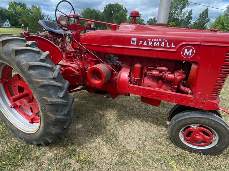 #0002-•-farmall-model-m-image-4
