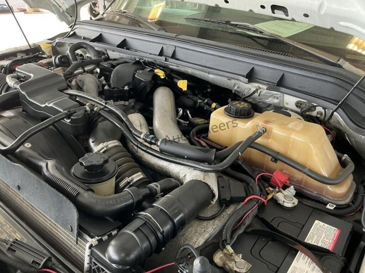 2011-ford-f550-image-13