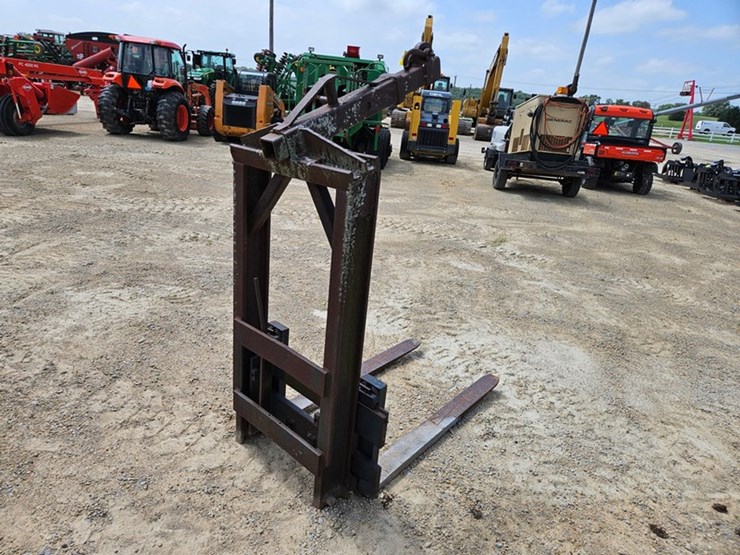#103-•-pallet-fork-&-boom-image-5