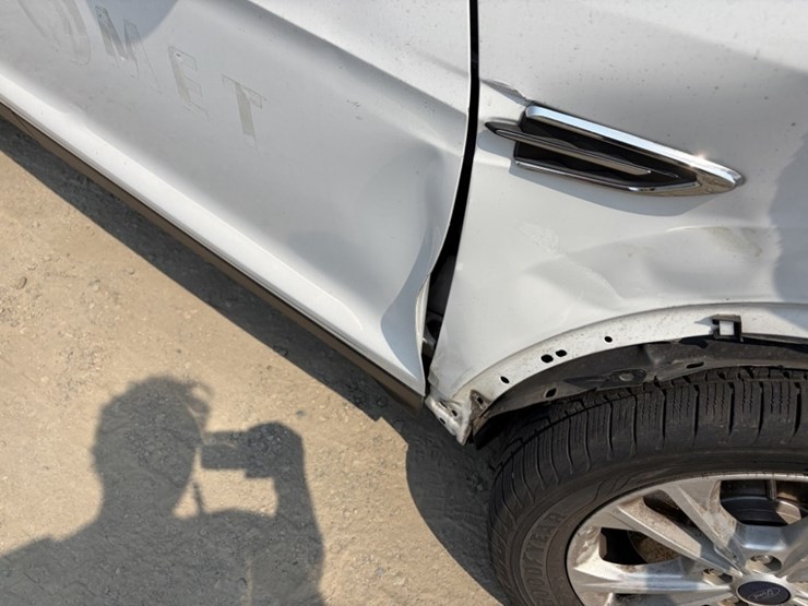 2018-ford-escape-se-image-11