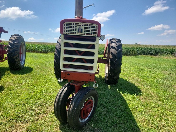 farmall-460-image-8