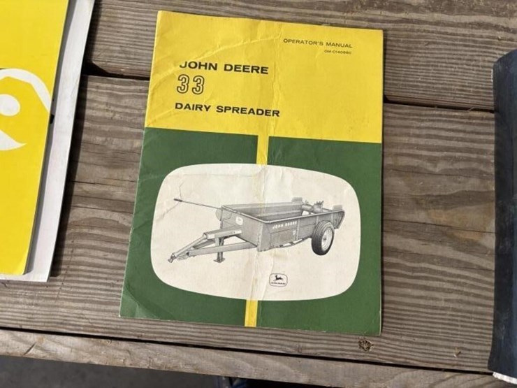 john-deere-33-image-1