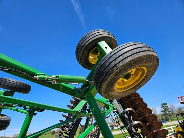 john-deere-2623vt-image-60