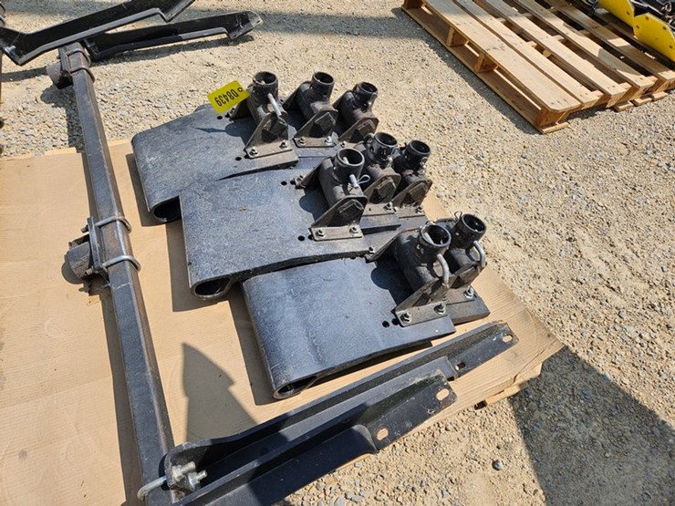 #77-•-8-row-stalk-stomper-set-image-4