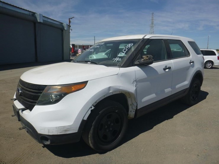 2015-ford-explorer-image-1