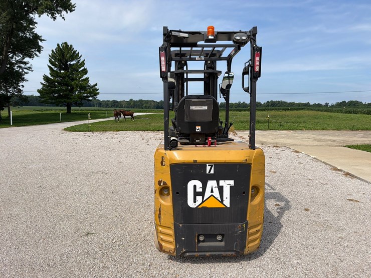 #1363-•-cat-ec25en-electric-forklift-image-4