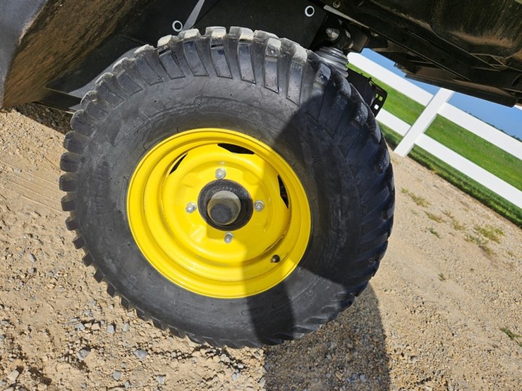 john-deere-gator-image-41