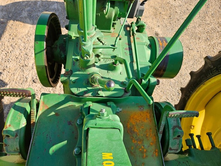 john-deere-b-image-21