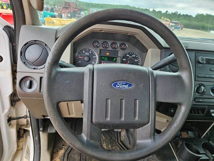 2008-ford-f550-image-89