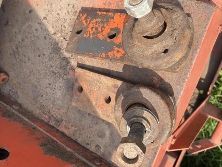 allis-chalmers-model-72-all-crop-harvestor-image-6