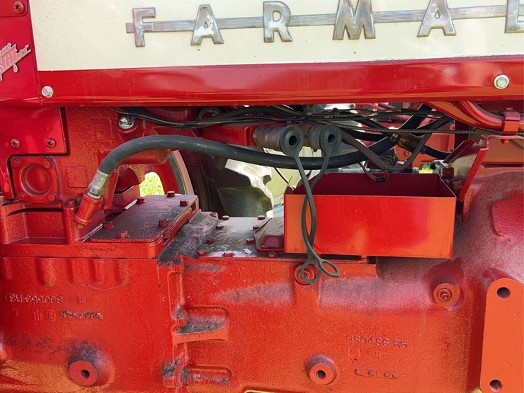1957-farmall-350-image-20