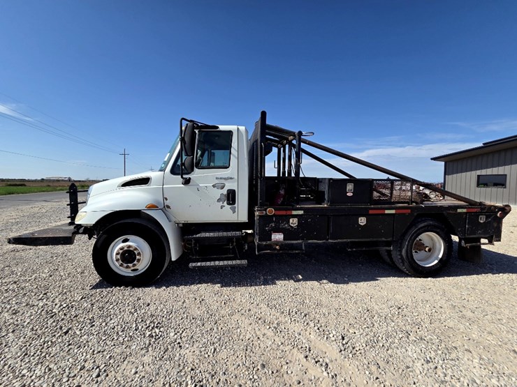 2015-international-durastar-4300-image-8