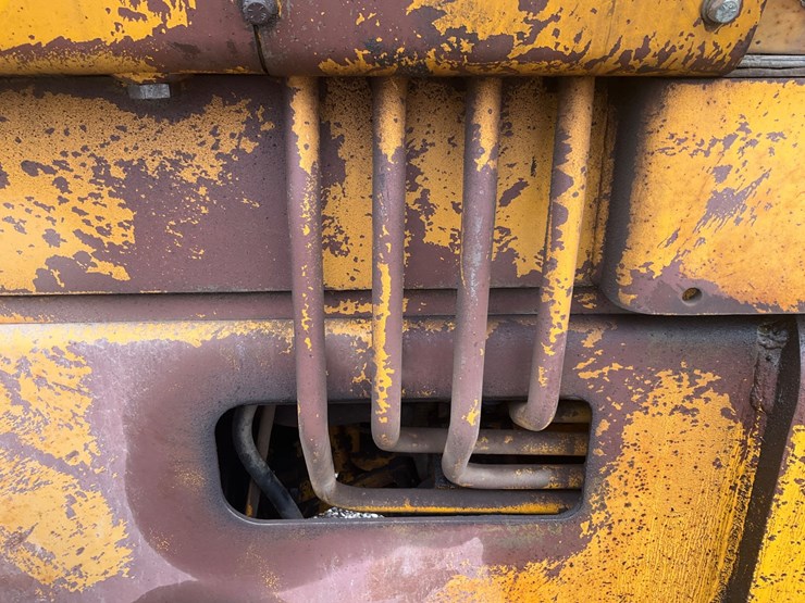 john-deere-444-image-21