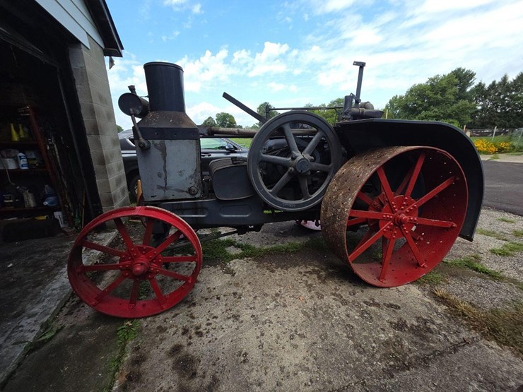 #6044-•-1928-rumely-oil-pull-model-x-tractor---offsite-image-1