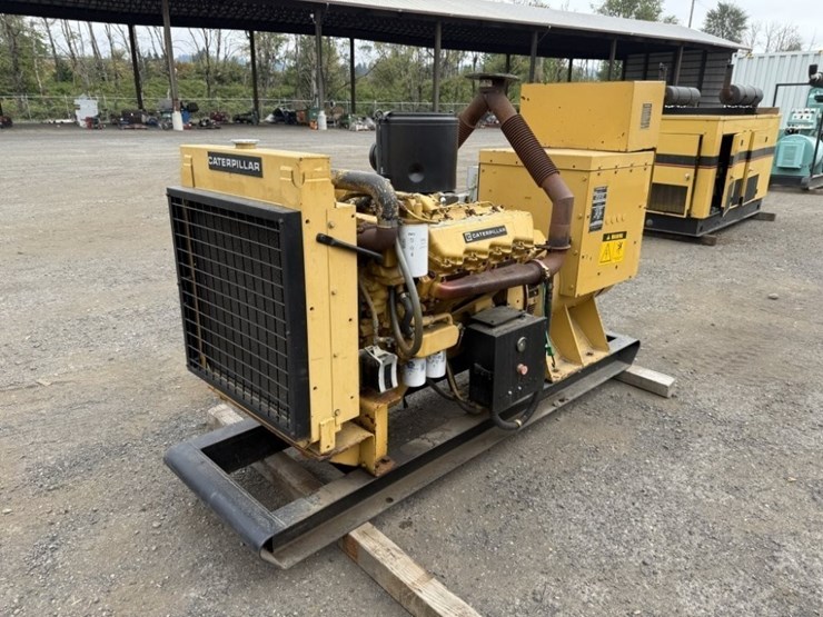 caterpillar-3208-image-3