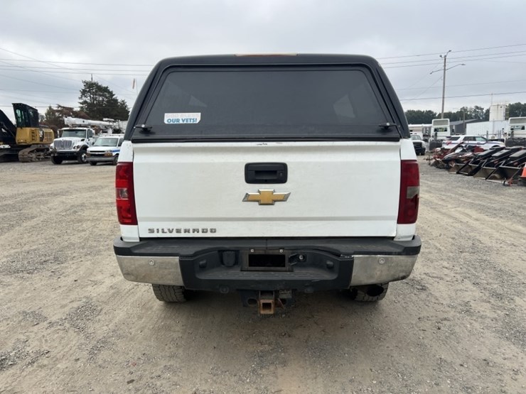 2014-chevrolet-silverado-3500-image-5