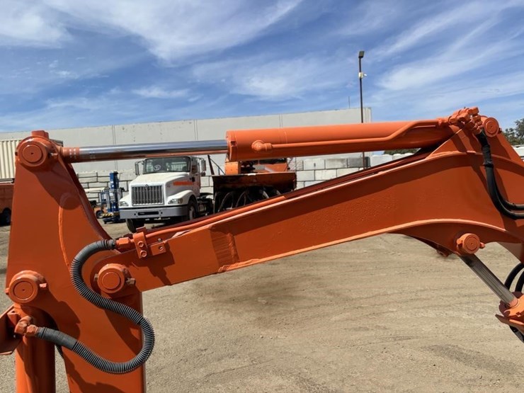 hitachi-ex21-image-16