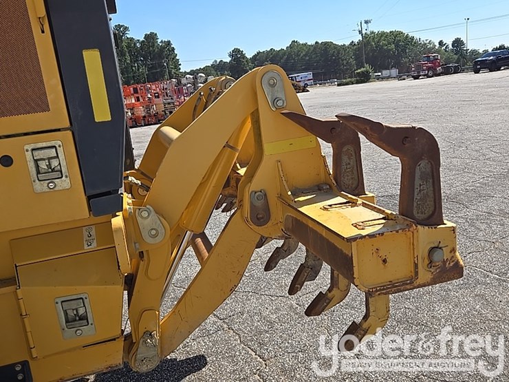2016-deere-672gp-image-51