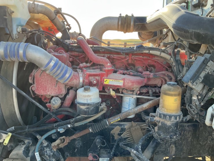 2015-peterbilt-367-image-9