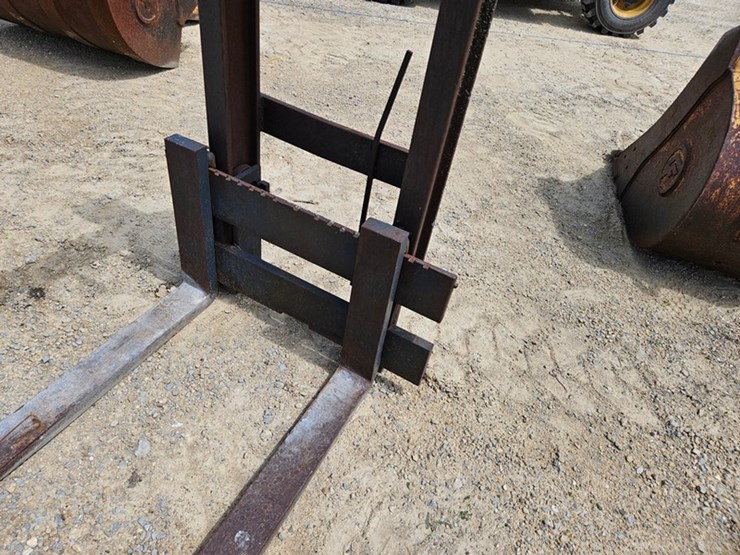 #103-•-pallet-fork-&-boom-image-10