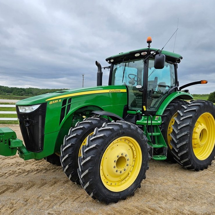 2013 JOHN DEERE 8335R