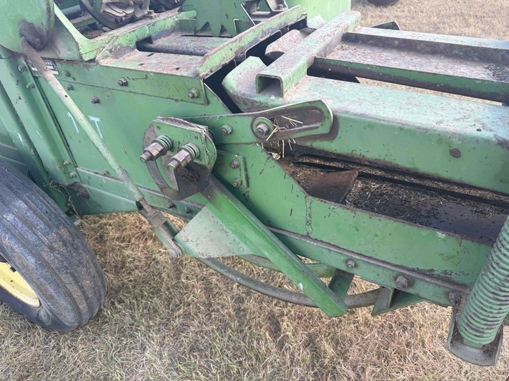 john-deere-14t-image-10