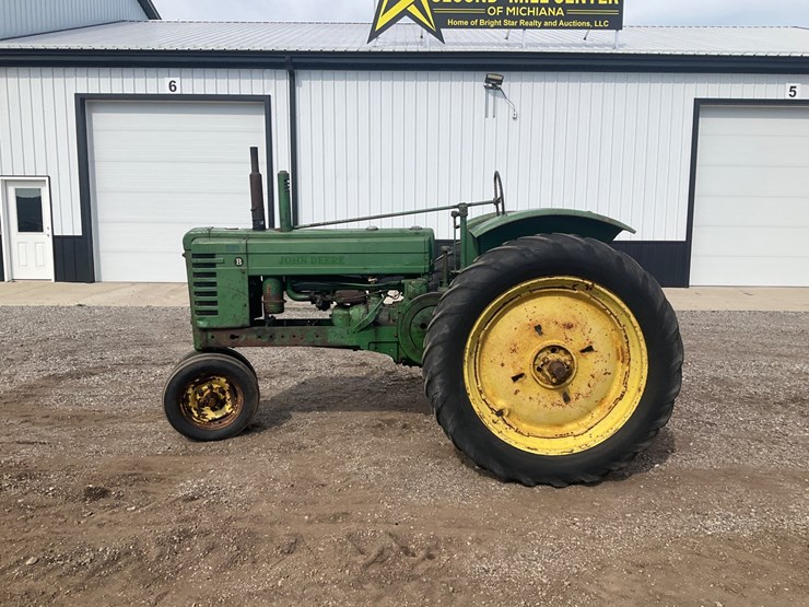 1943-john-deere-model-b-image-3
