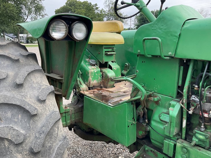 1961-john-deere-4010-image-13