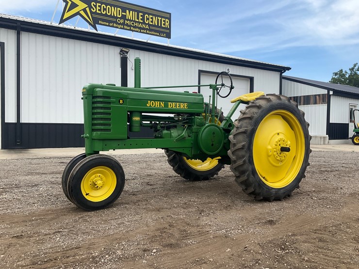 1939-john-deere-model-b-image-1