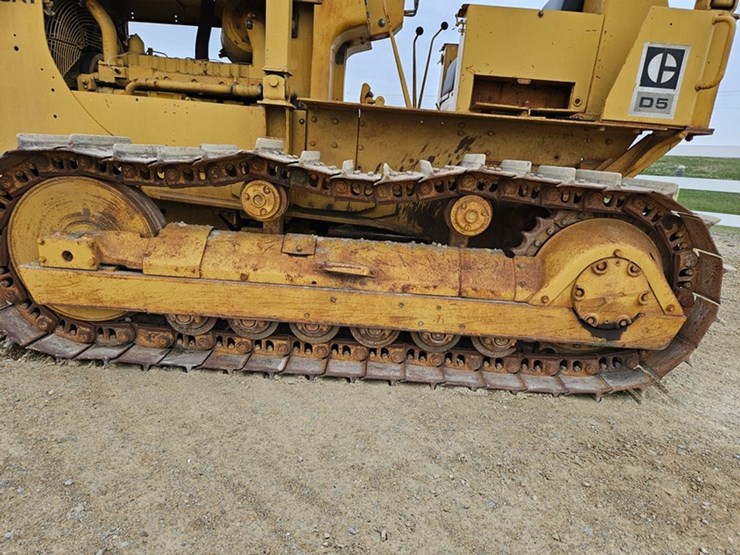caterpillar-d5-image-13