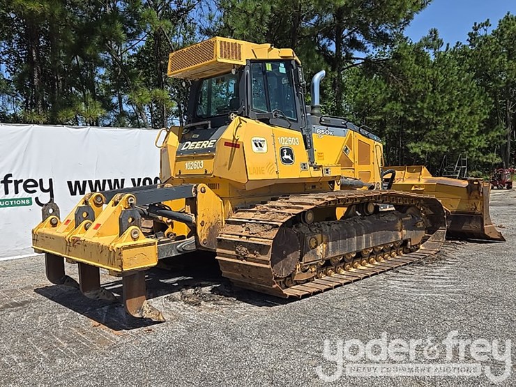 2018-deere-850k-image-5