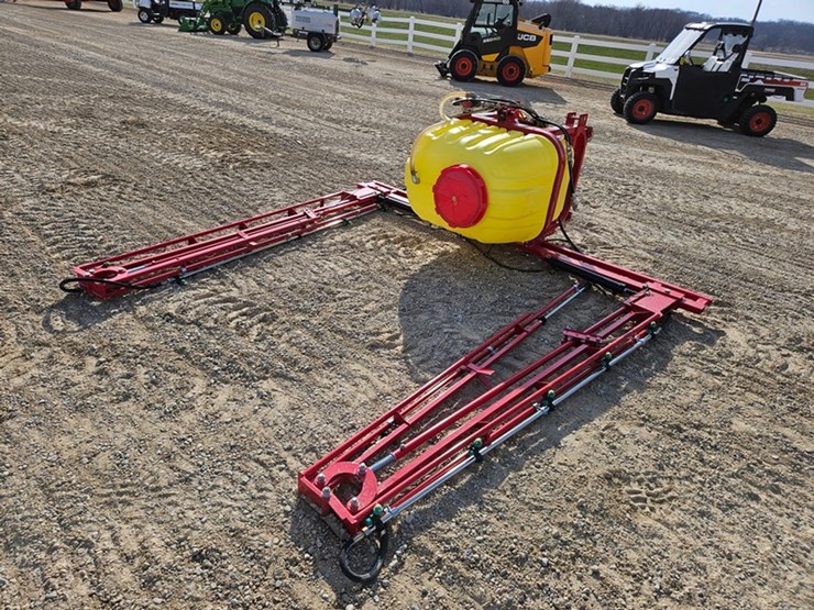 #113-•-3-pt-sprayer-image-6