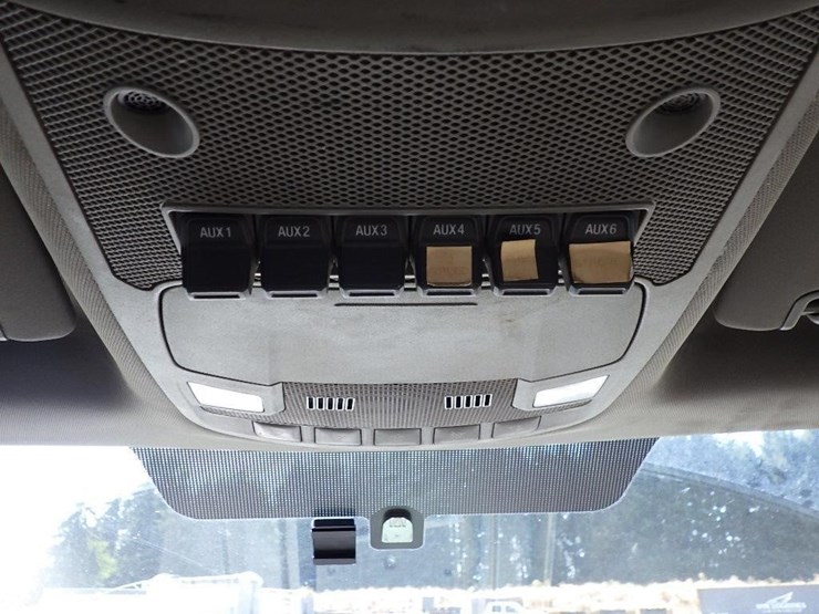 2019-ford-f550-image-30