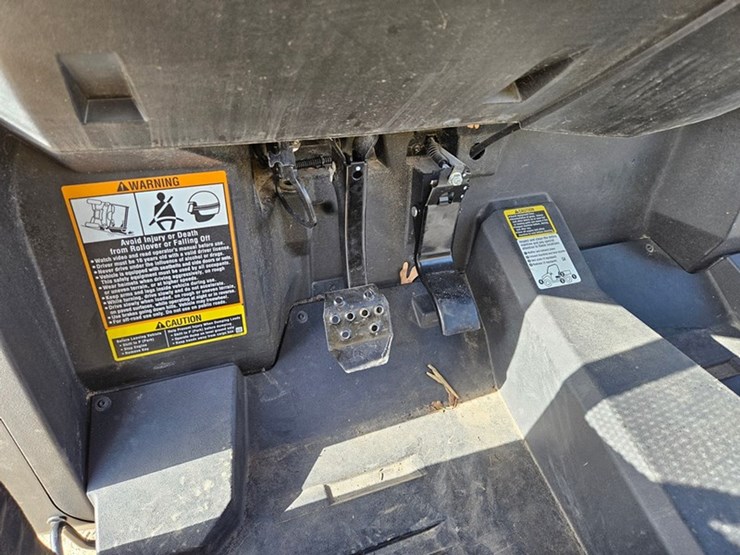 john-deere-gator-image-24