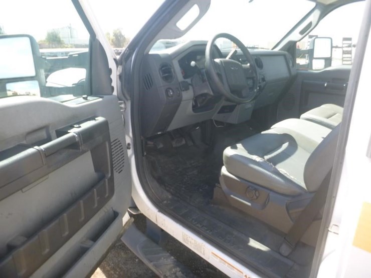 2012-ford-f450-image-16