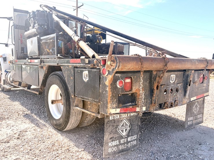 2019-international-durastar-4300-image-7