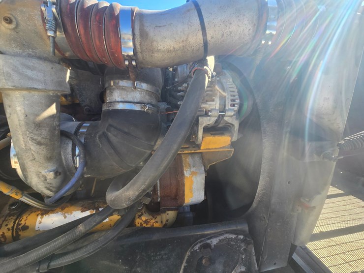 1995-peterbilt-379-image-41