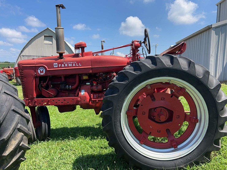 1953-farmall-super-m-image-3