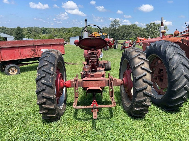1952-farmall-super-h-image-4