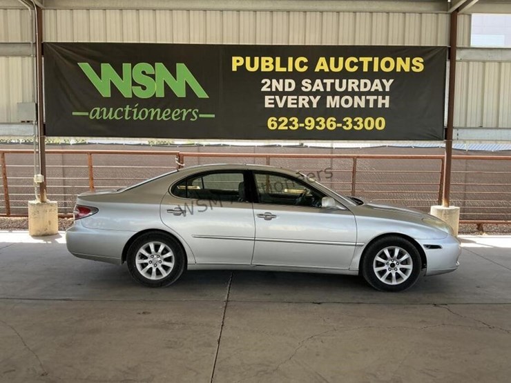 2003-lexus-es-300-sdn-image-1