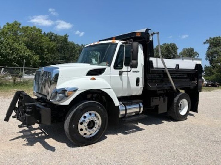 2014-international-workstar-7400-image-1